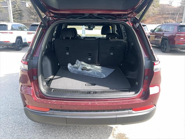 2026 Jeep Grand Cherokee Altitude 4x4
