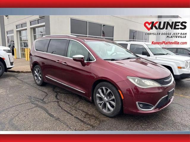 2017 Chrysler Pacifica Limited for sale in Platteville, WI