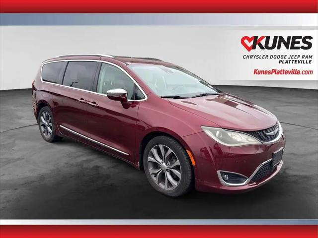 2017 Chrysler Pacifica Limited for sale in Platteville, WI