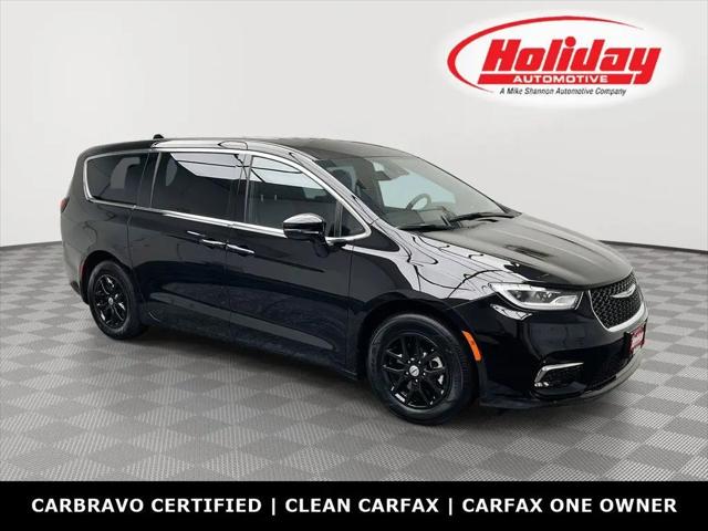 2025 Chrysler Pacifica Select for sale in Fond Du Lac, WI