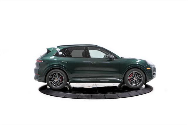 2025 Porsche Cayenne GTS