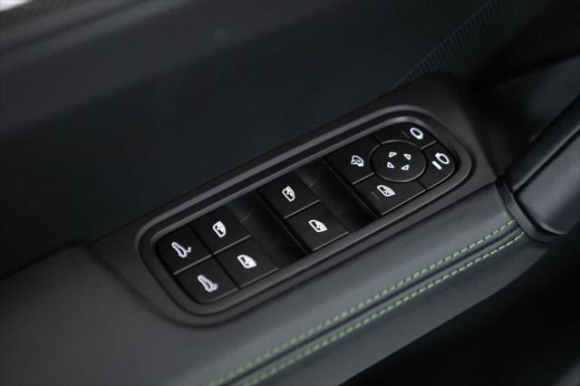 2025 Porsche Cayenne GTS