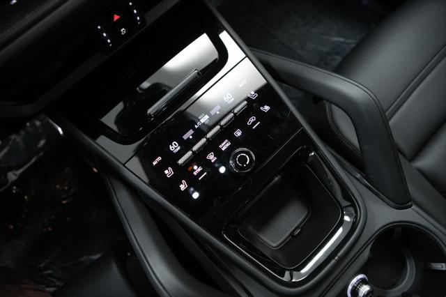 2025 Porsche Cayenne GTS