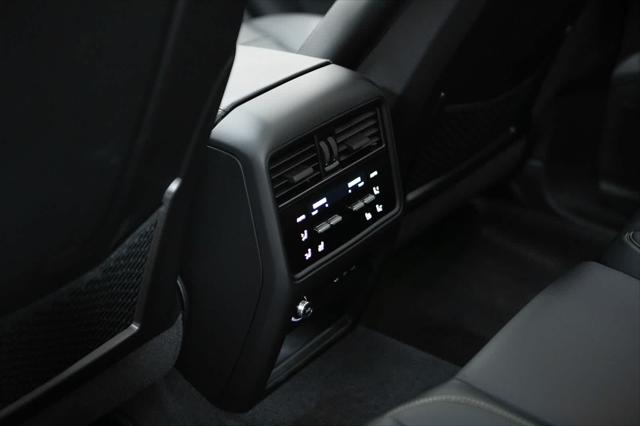 2025 Porsche Cayenne GTS