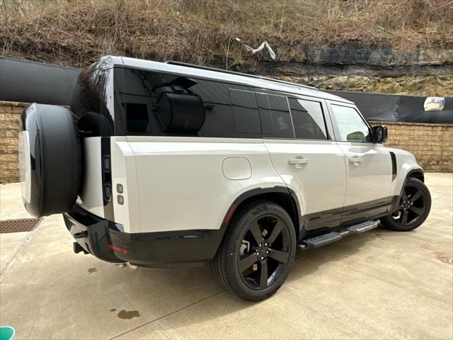 2026 Land Rover Defender P400 X-Dynamic SE