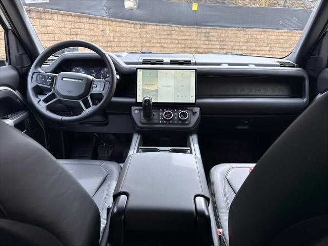 2026 Land Rover Defender P400 X-Dynamic SE