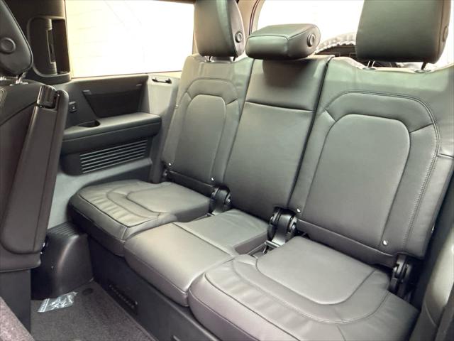 2026 Land Rover Defender P400 X-Dynamic SE