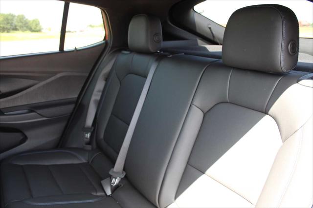 2026 Buick NV Sport Touring FWD