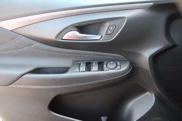 2026 Buick NV Sport Touring FWD