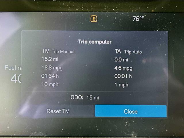 2026 Volvo XC40 Core, B5 AWD Gas (mild hybrid), Dark