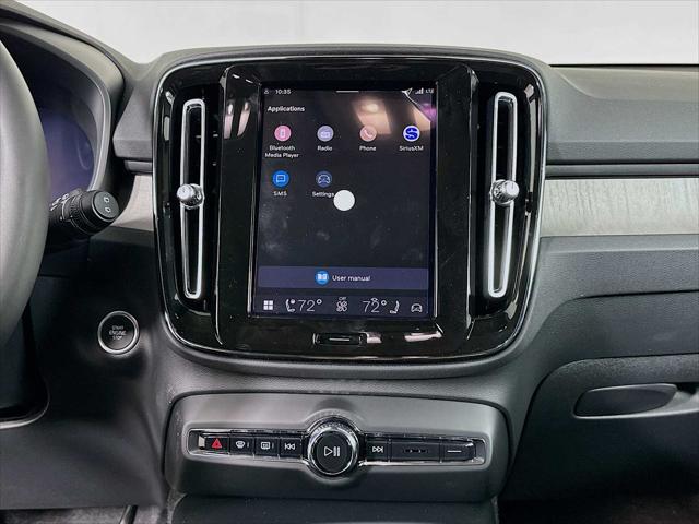 2026 Volvo XC40 Core, B5 AWD Gas (mild hybrid), Dark