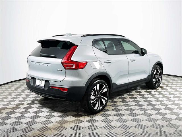 2026 Volvo XC40 Ultra, B5 AWD Gas (mild hybrid), Dark