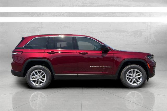2026 Jeep Grand Cherokee GRAND CHEROKEE LAREDO 4X4 2026 Jeep Grand Cherokee GRAND CHEROKEE LAREDO 4X4
