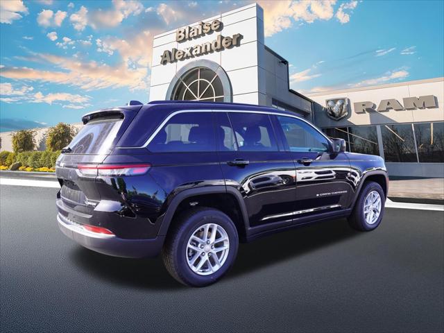 2026 Jeep Grand Cherokee GRAND CHEROKEE LAREDO X 4X4