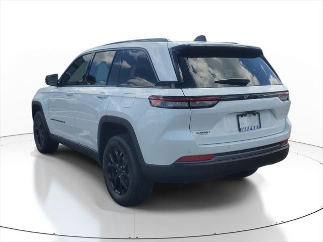 2026 Jeep Grand Cherokee Altitude 4x2