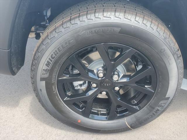 2026 Jeep Grand Cherokee Altitude 4x2