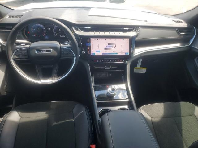 2026 Jeep Grand Cherokee Altitude 4x2