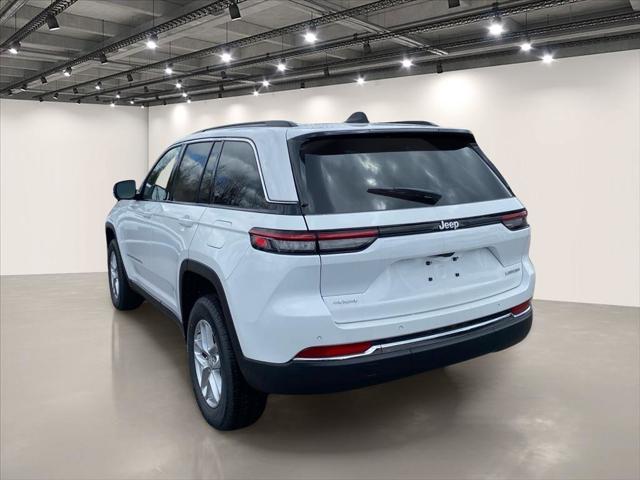 2026 Jeep Grand Cherokee GRAND CHEROKEE LAREDO X 4X4
