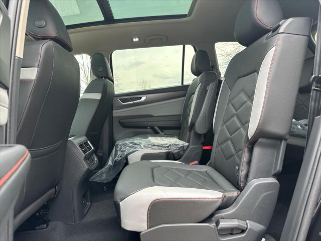 2026 Volkswagen Atlas Peak Edition
