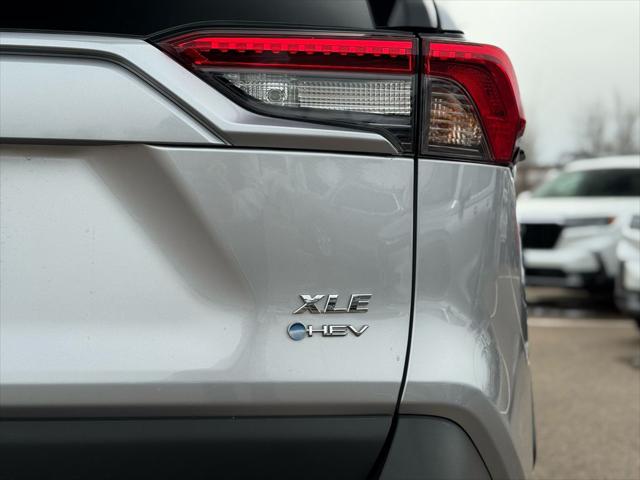 2025 Toyota RAV4 Hybrid XLE