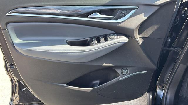 2023 Buick Enclave Essence FWD