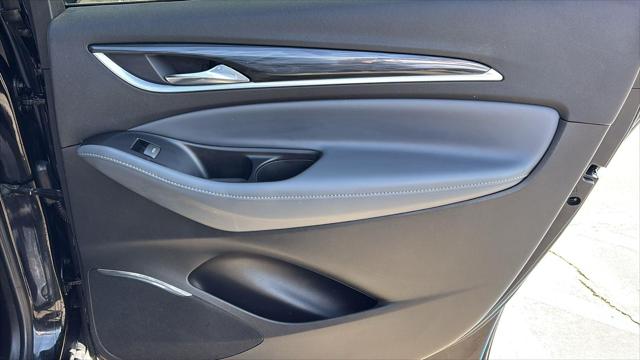 2023 Buick Enclave Essence FWD