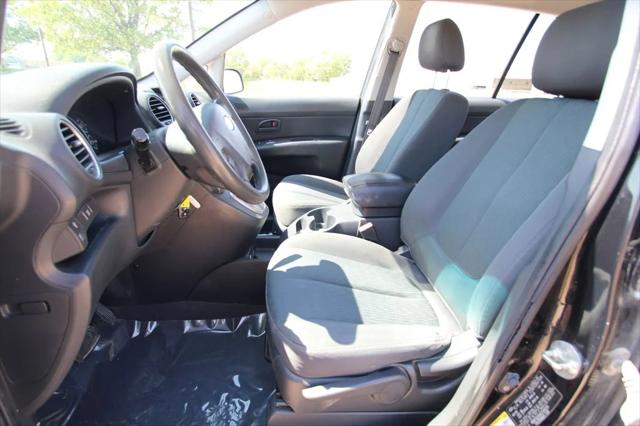 2009 Kia Rondo LX V6