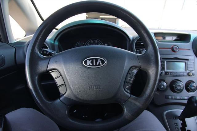 2009 Kia Rondo LX V6