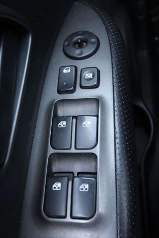 2009 Kia Rondo LX V6