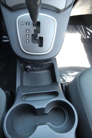 2009 Kia Rondo LX V6