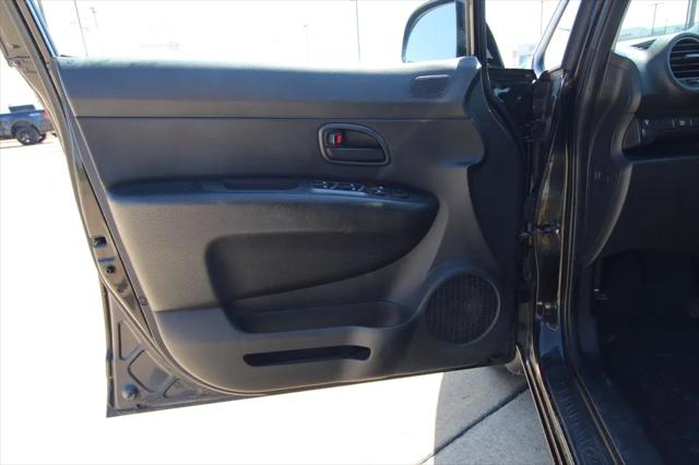 2009 Kia Rondo LX V6