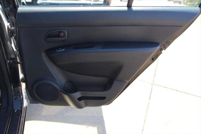 2009 Kia Rondo LX V6