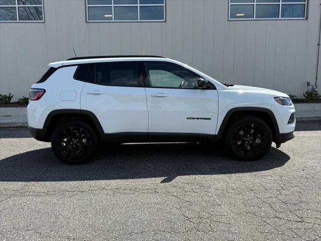 2026 Jeep Compass Latitude Altitude
