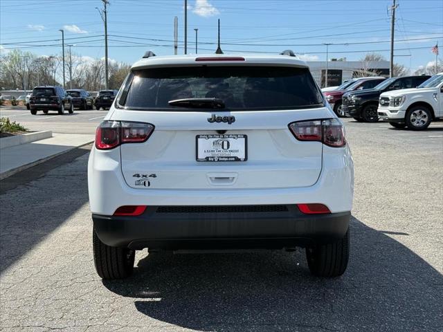 2026 Jeep Compass Latitude Altitude