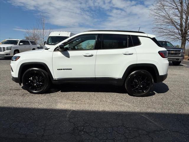 2026 Jeep Compass Latitude Altitude