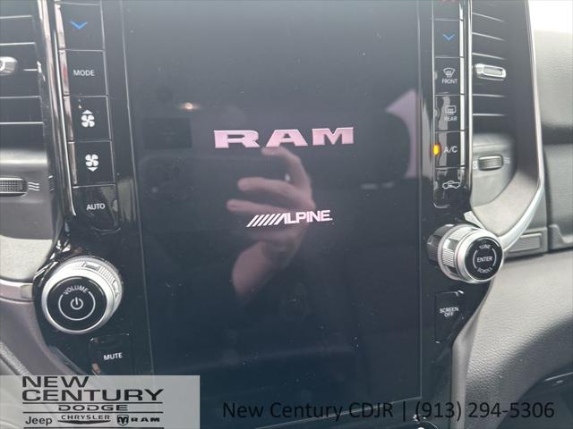 2026 Ram 1500 Big Horn Crew Cab 4x4 5'7" Box