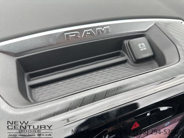 2026 Ram 1500 Big Horn Crew Cab 4x4 5'7" Box