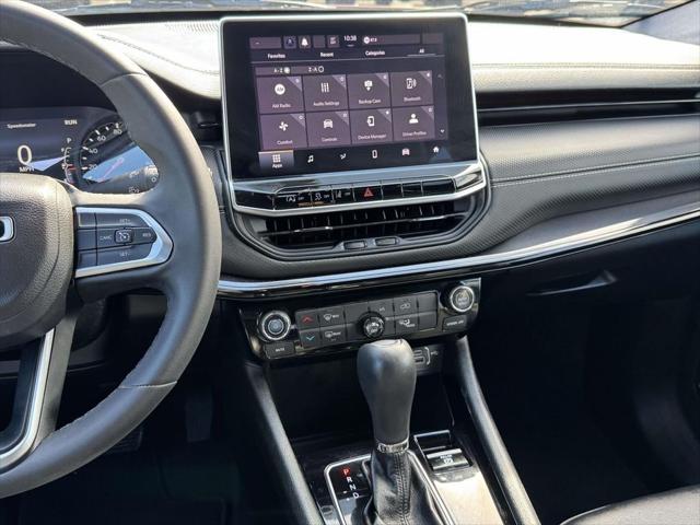 2022 Jeep Compass Altitude FWD