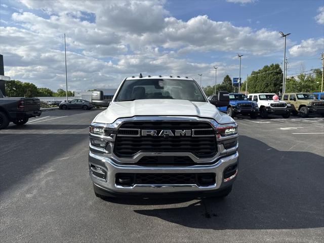 2026 Ram 3500 Big Horn Crew Cab 4x4 8' Box