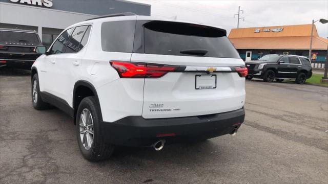 2023 Chevrolet Traverse AWD LT Cloth