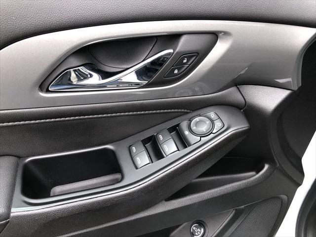 2023 Chevrolet Traverse AWD LT Cloth