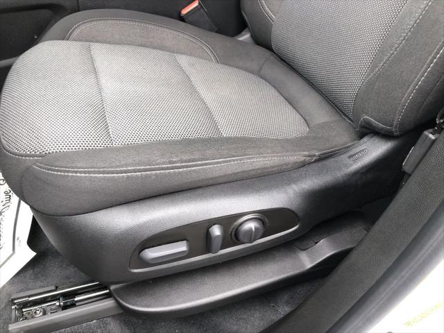 2023 Chevrolet Traverse AWD LT Cloth