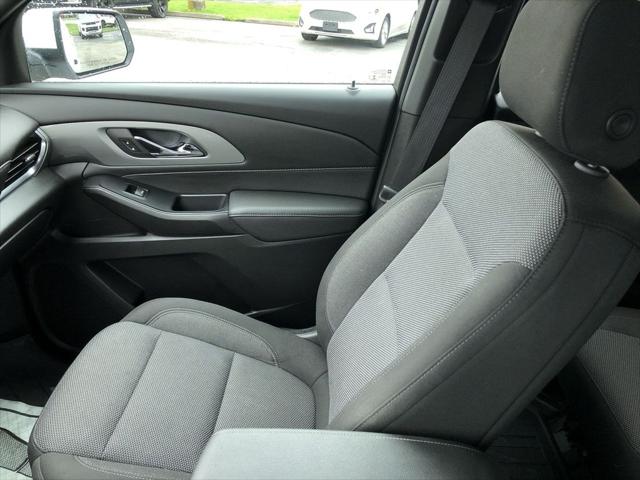 2023 Chevrolet Traverse AWD LT Cloth