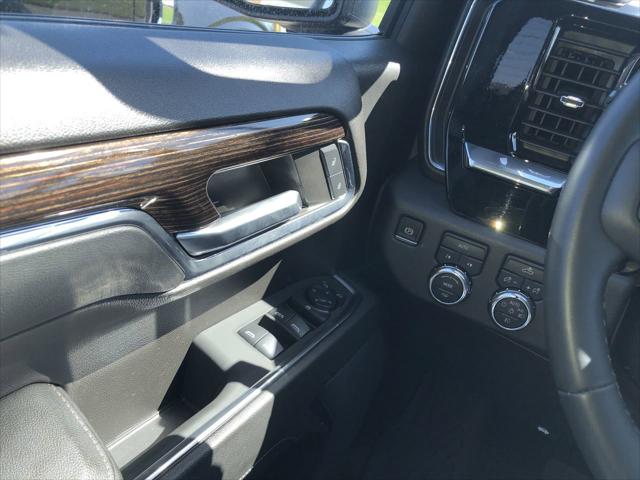 2024 GMC Sierra 1500 4WD Crew Cab Short Box Elevation with 3SB