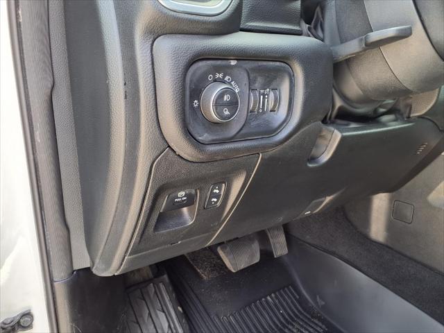 2025 Ram 1500 Big Horn Crew Cab 4x4 5'7" Box