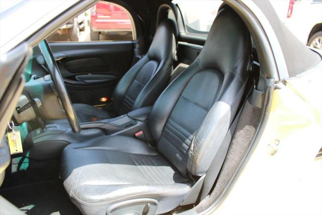 1999 Porsche Boxster Base