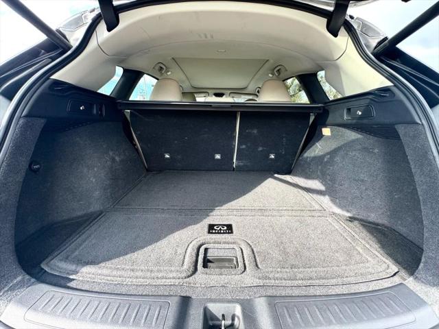 2019 INFINITI QX50 LUXE