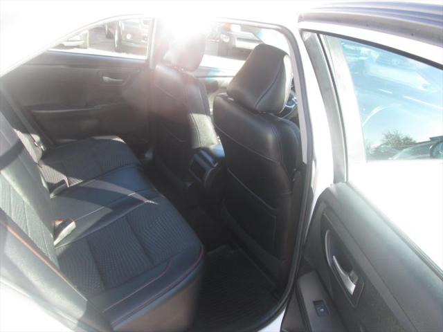 2015 Toyota Camry SE