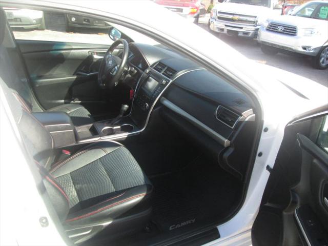 2015 Toyota Camry SE