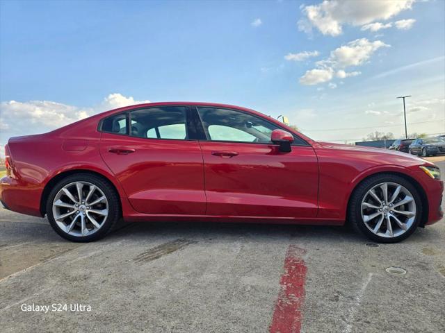 2019 Volvo S60 T5 Momentum